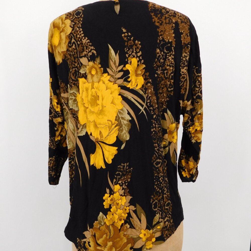 Lot Of 2 Kyu pi te (Korean Brand) Women Multicolor Floral Blouse NO SIZE TAG - Picture 11 of 14